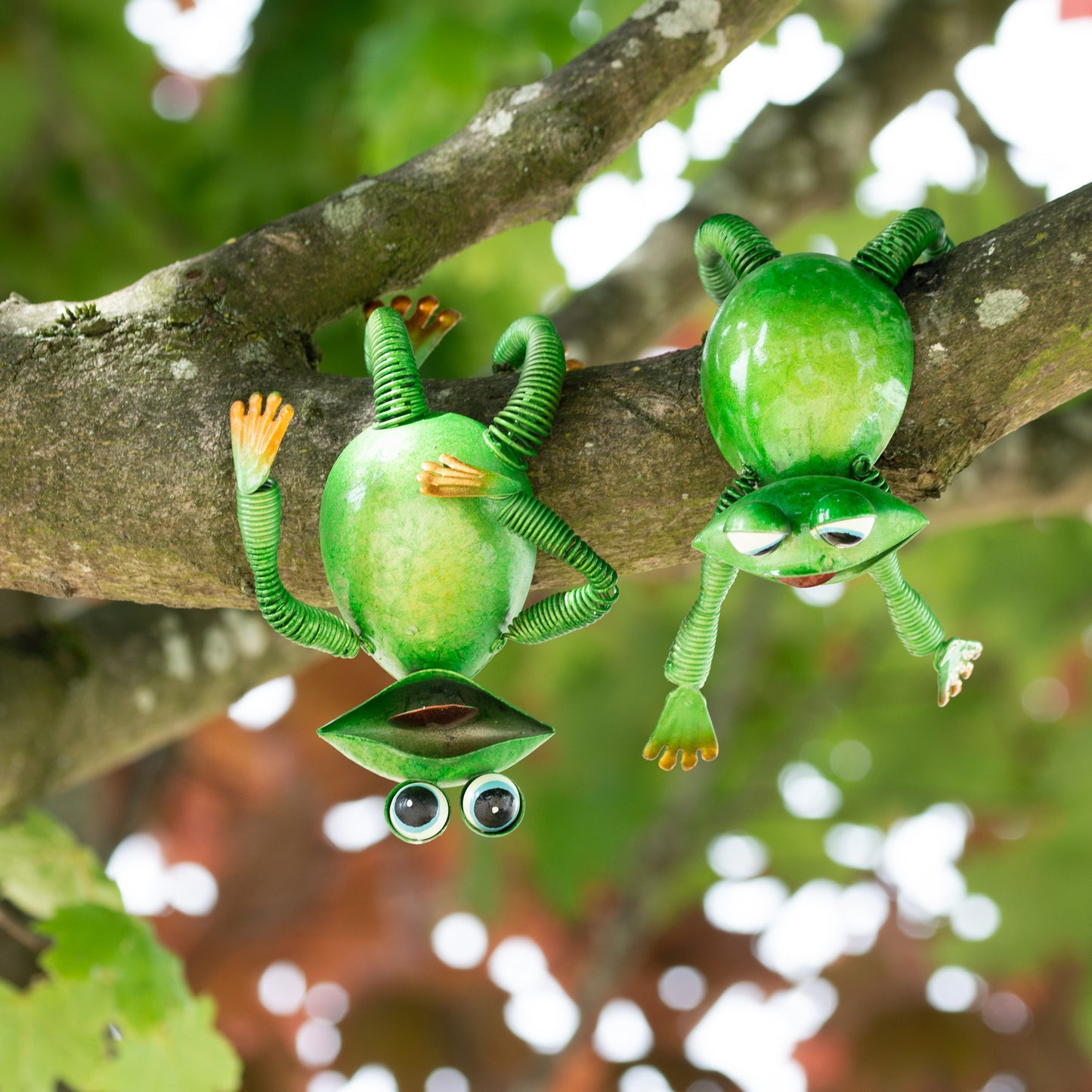Set of 2 Fence Hanging Metal Frog Ornaments