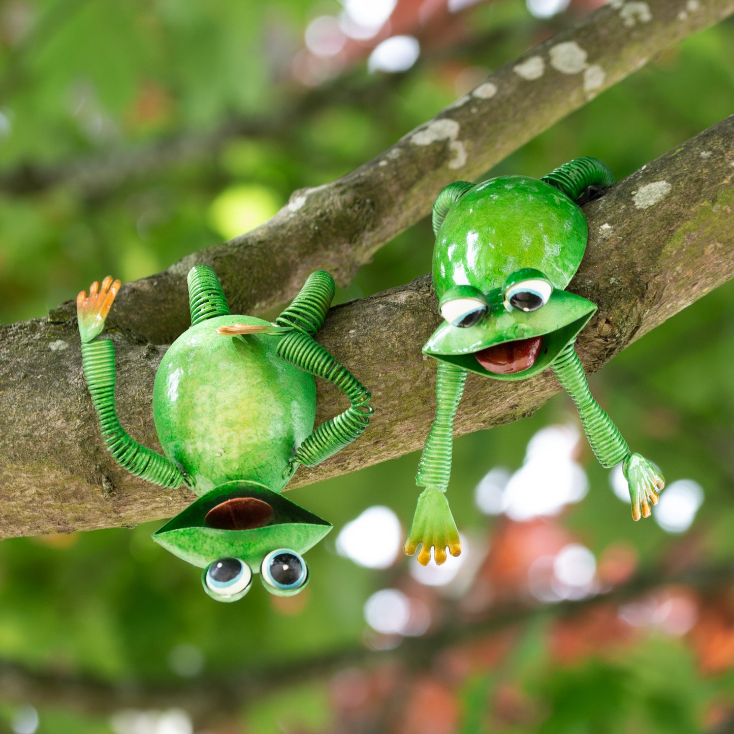 Set of 2 Fence Hanging Metal Frog Ornaments