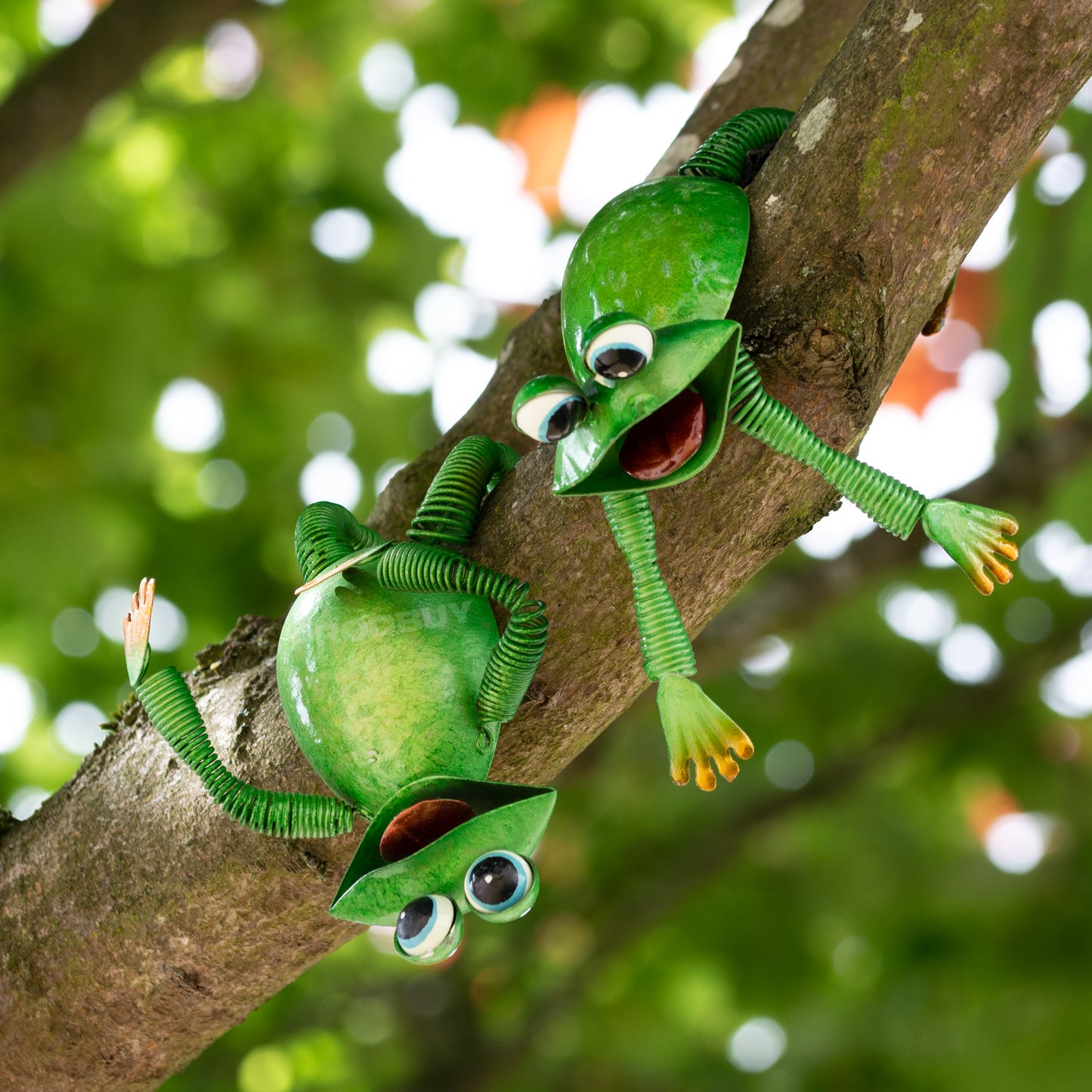 Set of 2 Fence Hanging Metal Frog Ornaments