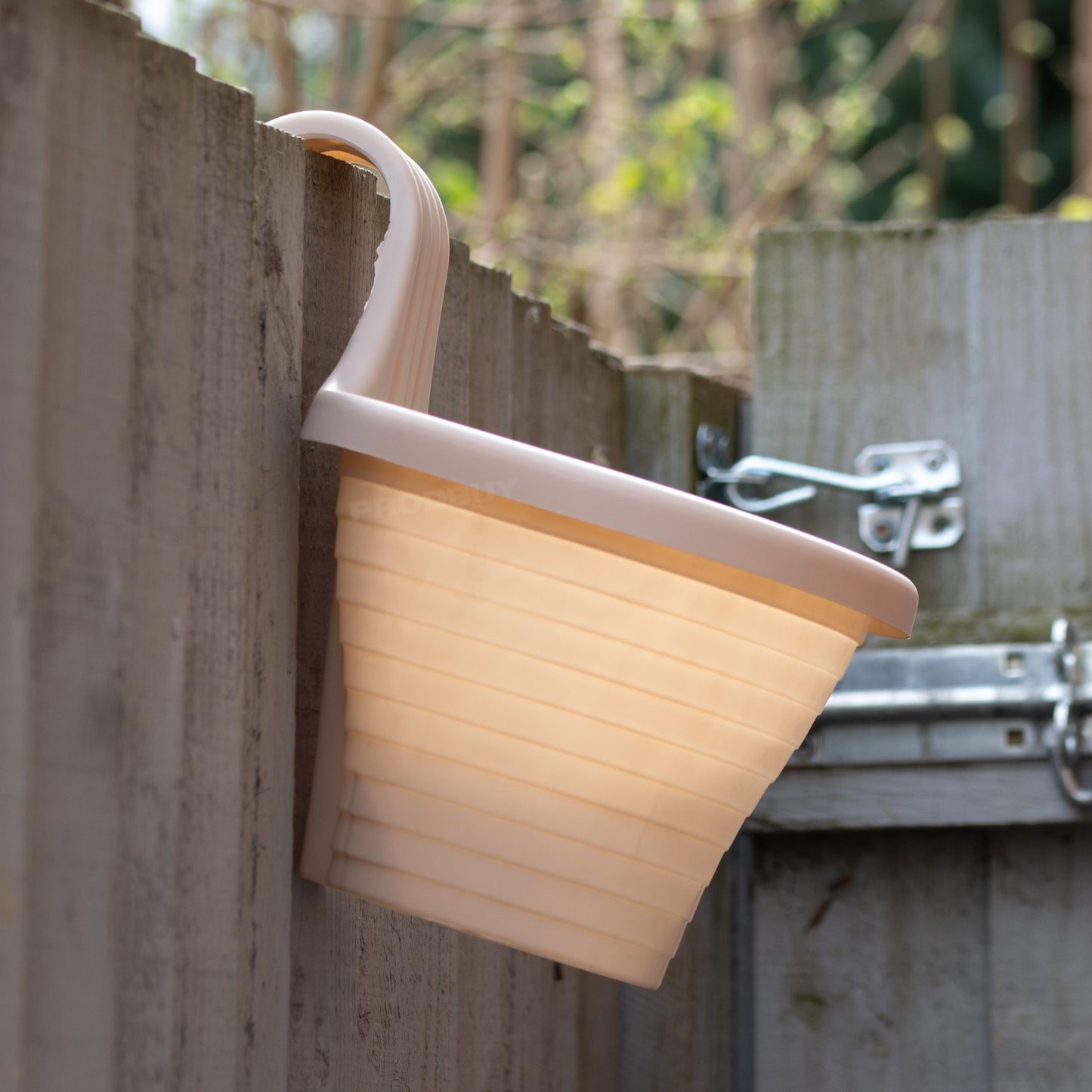 Set of 2 Beige Fence Hanging Garden Plant Pots