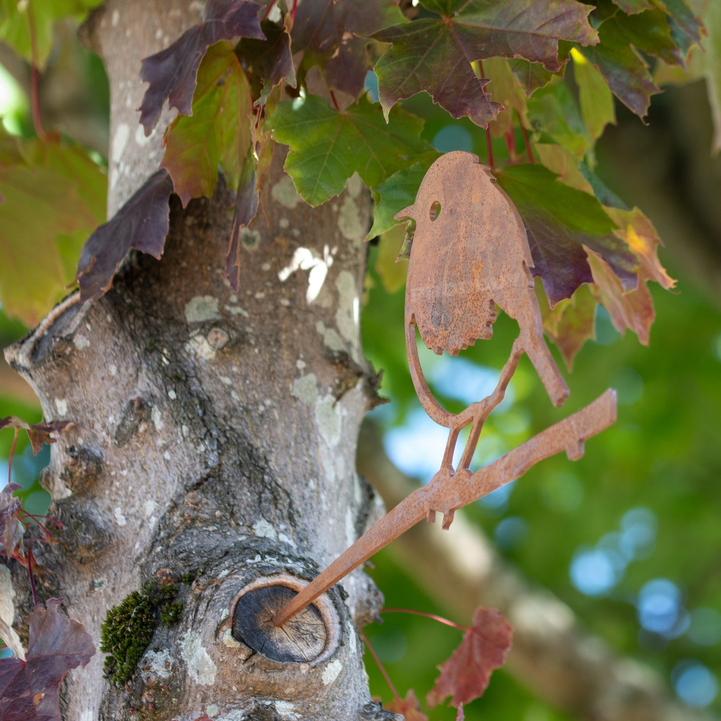 Metal Robin on Spike Garden Decoration