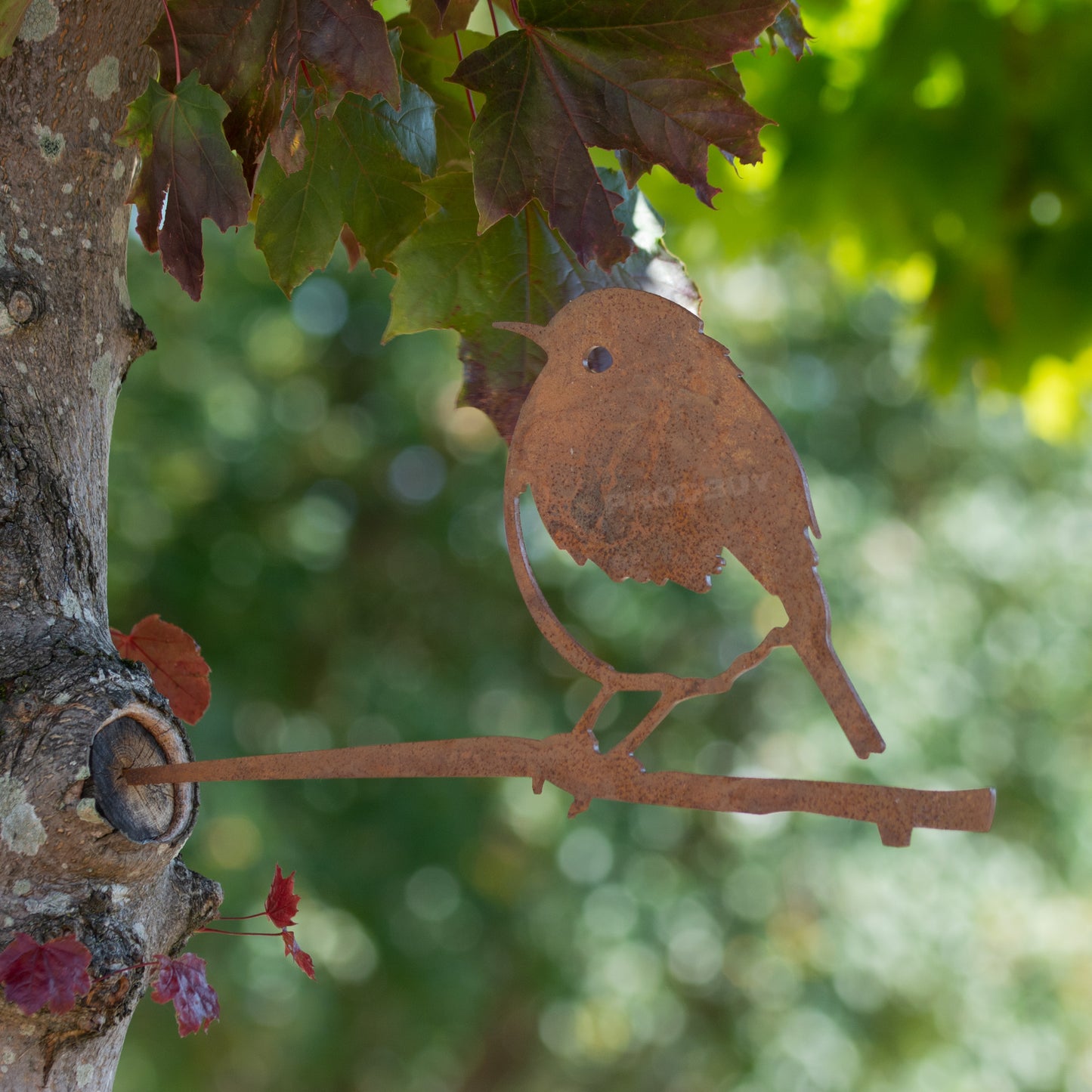 Metal Robin on Spike Garden Decoration