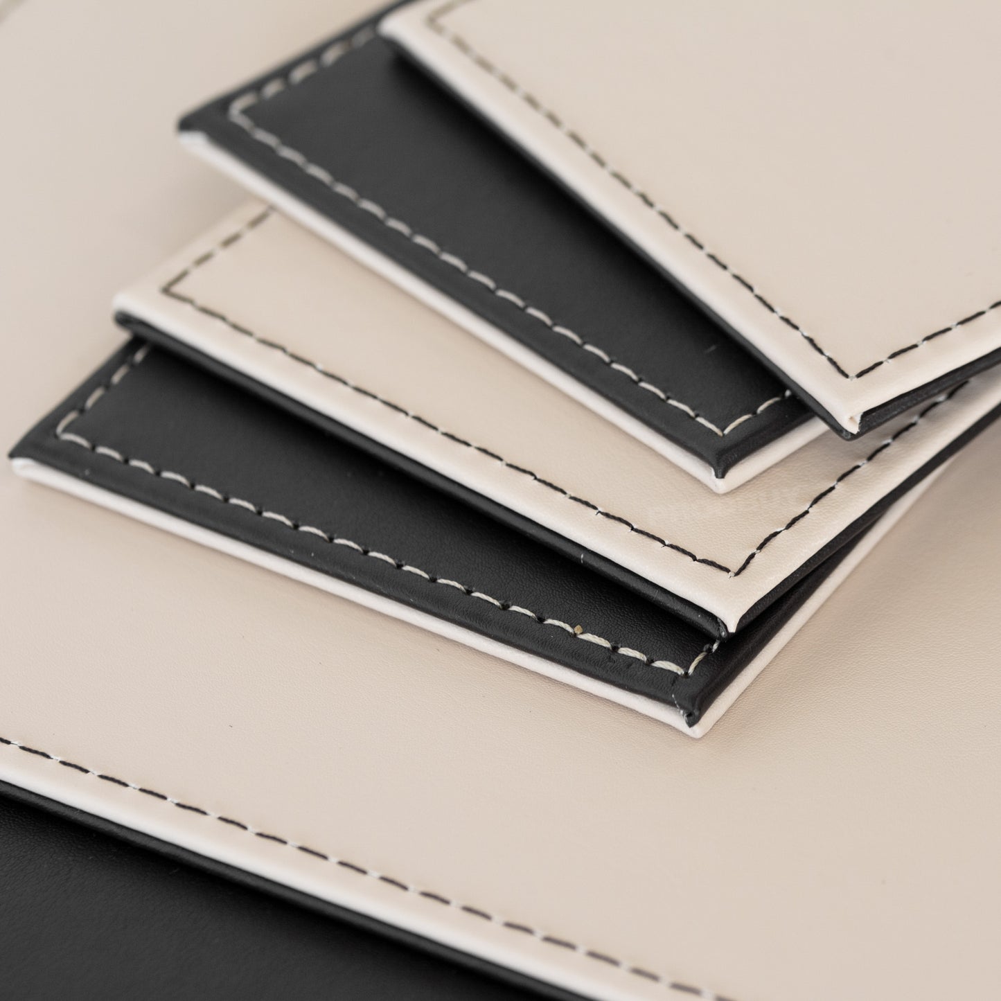 Set of Square Reversible 4 Placemats & 4 Coasters