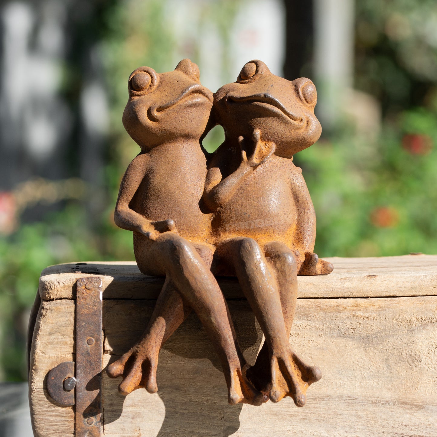 Frog Lovers Rusty Cast Iron Shelf Sitter Ornament