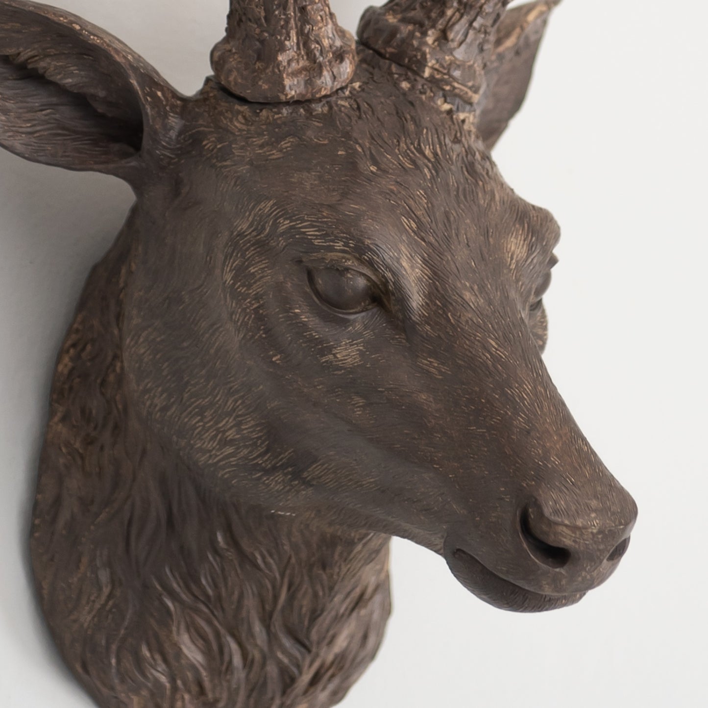Stag Head Wall Mounted Reindeer Ornament With Large Antlers