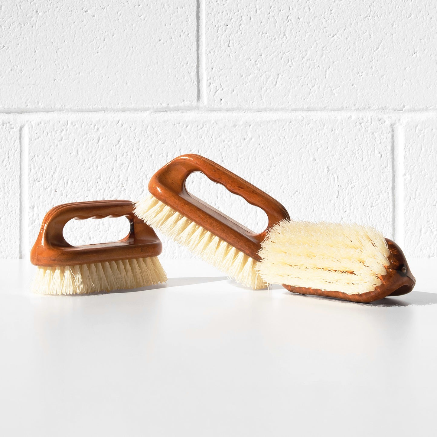 Set of 3 Wood Effect Scrubbing Brushes with Handles
