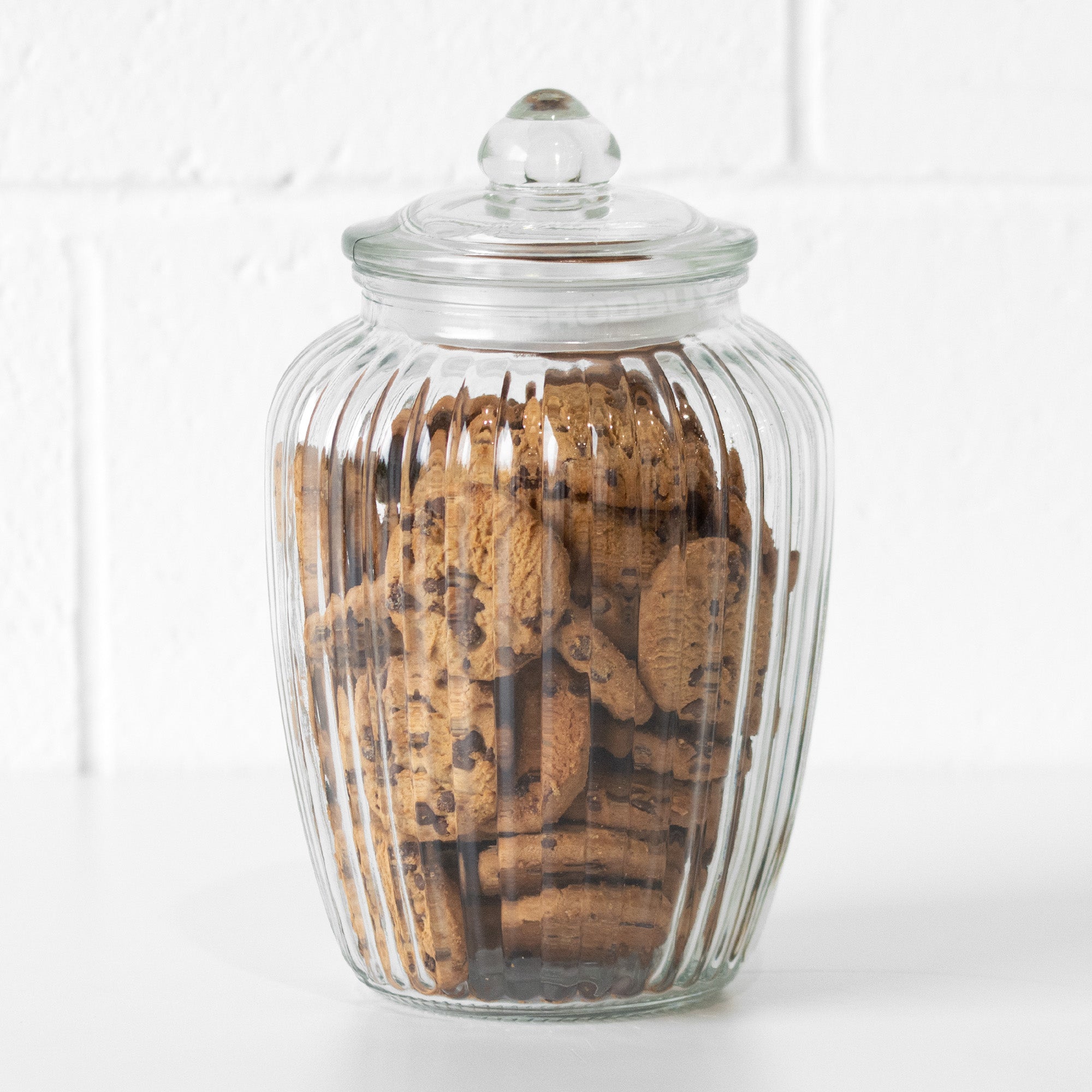 Retro 1.3 Litre Ribbed Glass Storage Jar Airtight Biscuit Cookie Container  Pot