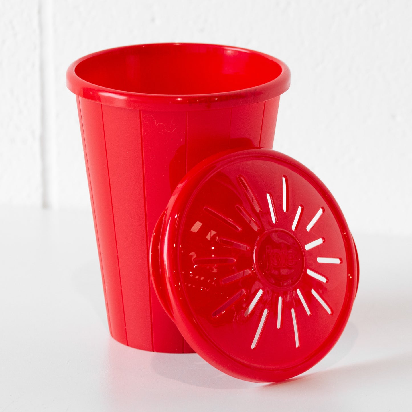 Joie Red Microwave Popcorn Maker