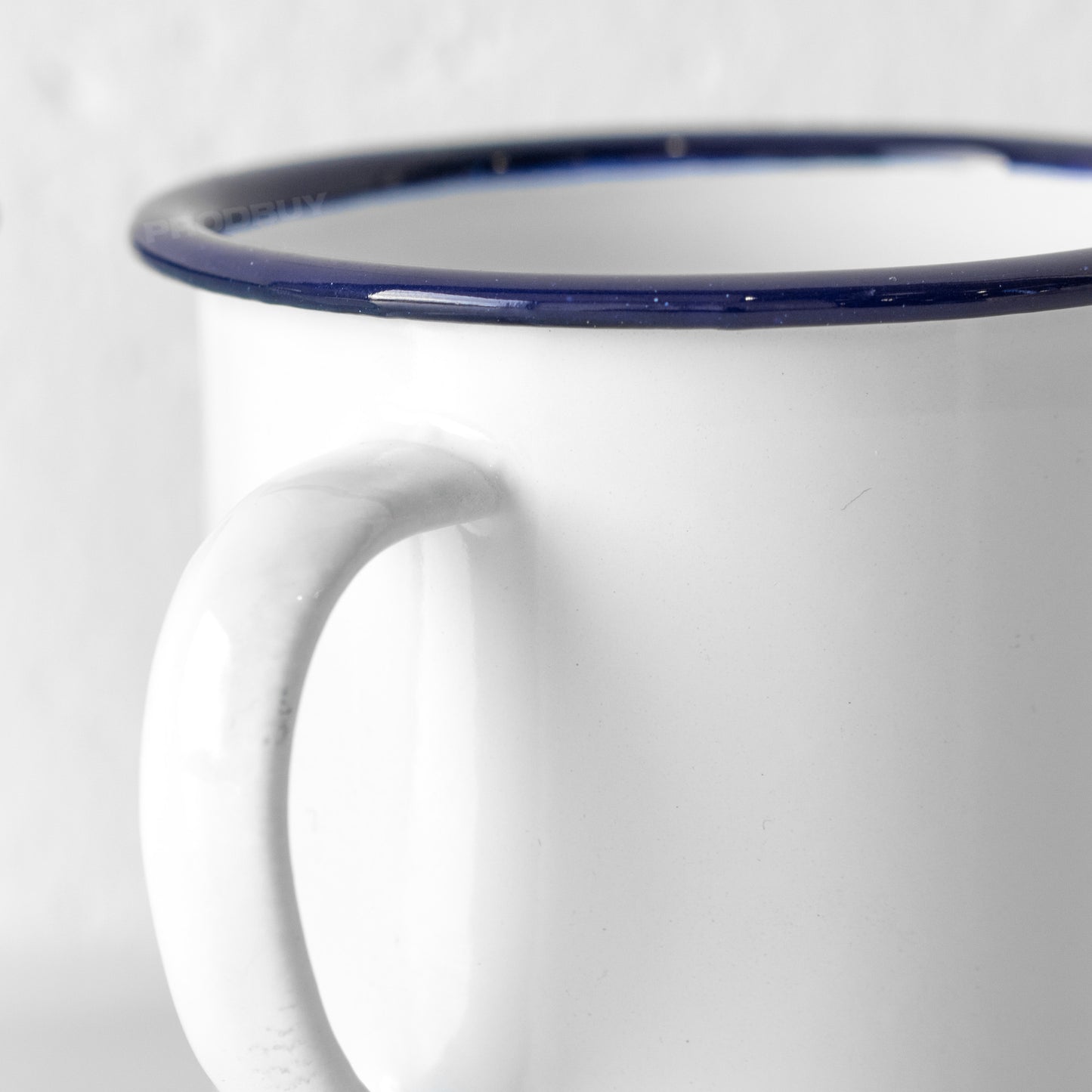 Set of 4 White Enamel Mugs 360ml