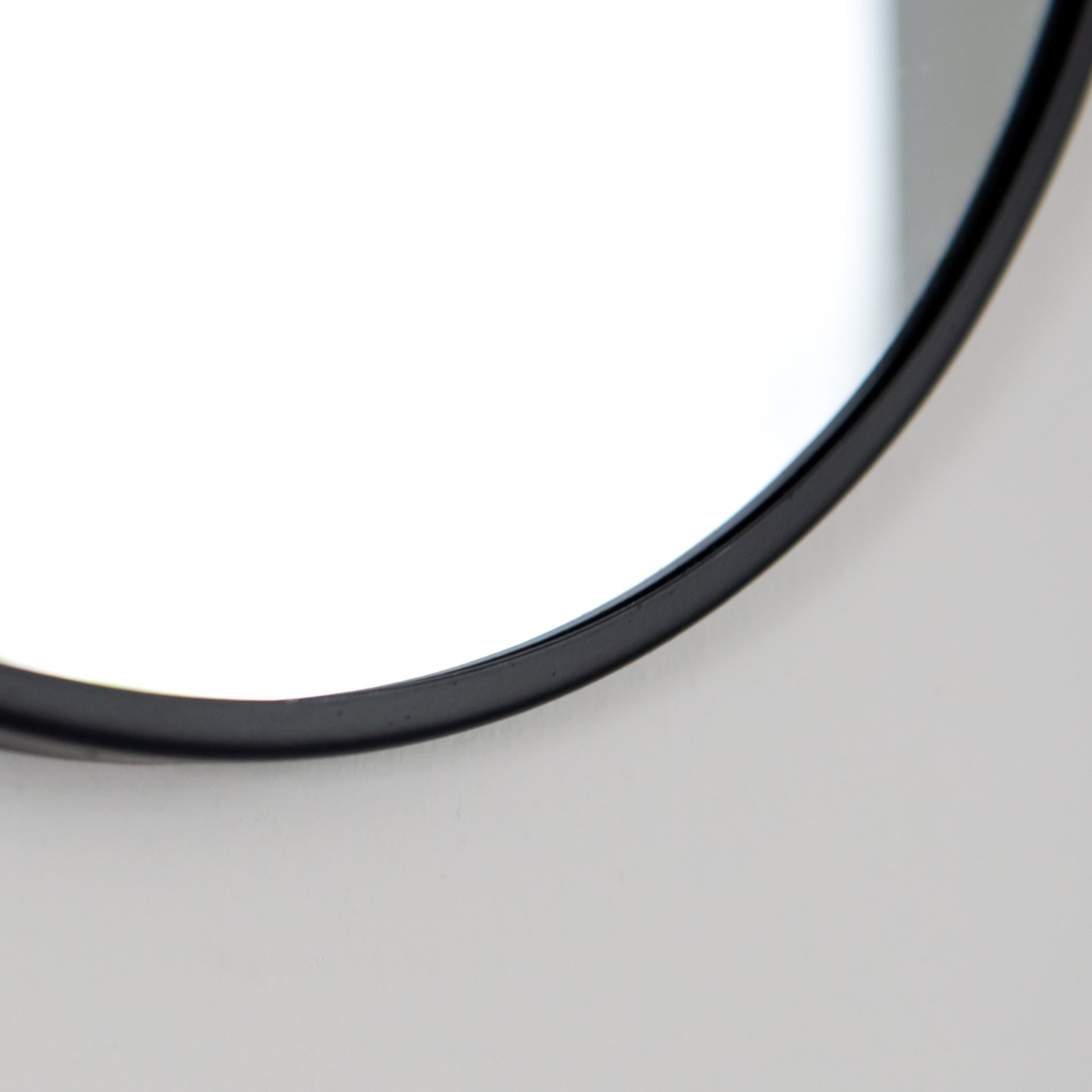 30cm Round Wall Hanging Mirror with Hessian Rope