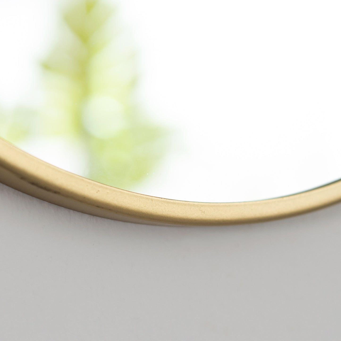 30cm Round Wall Hanging Mirror with Hessian Rope