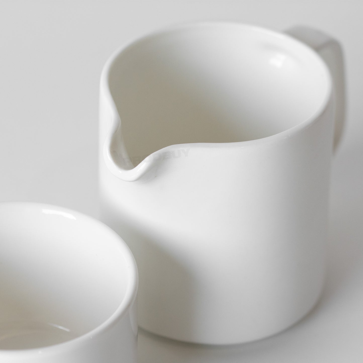 Modern White Ceramic Milk Jug and Sugar Bowl Set