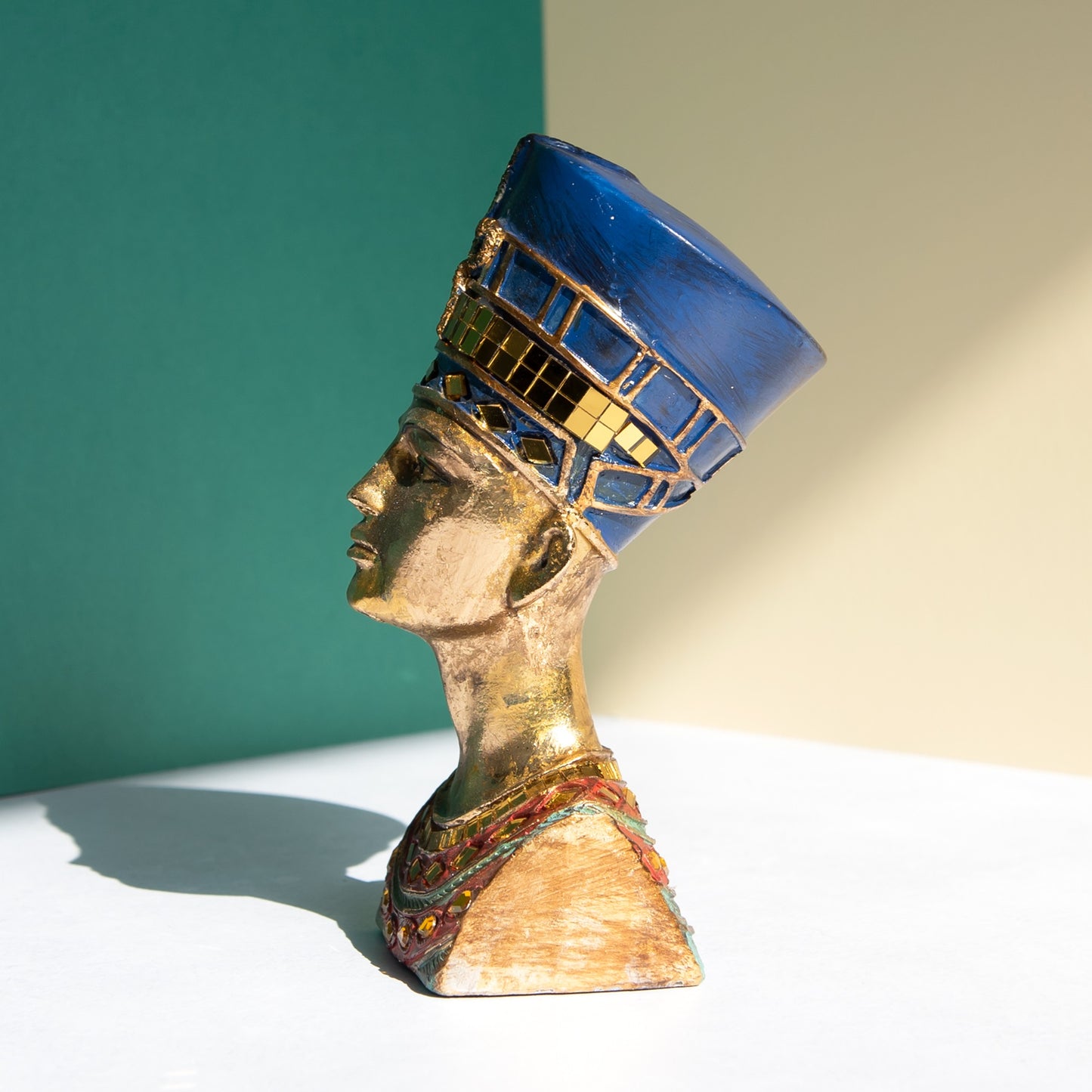 18cm Nefertiti Egyptian Bust Ornament
