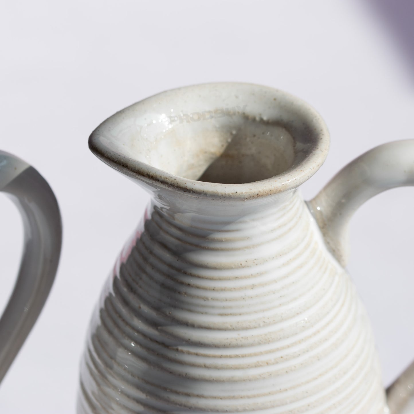 Set of 2 Stoneware Oil & Vinegar Jars 450ml Ribbed Pourer Bottles
