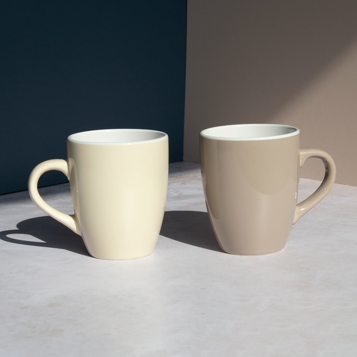 Set of 4 Assorted Stoneware Mugs 340ml Capacity