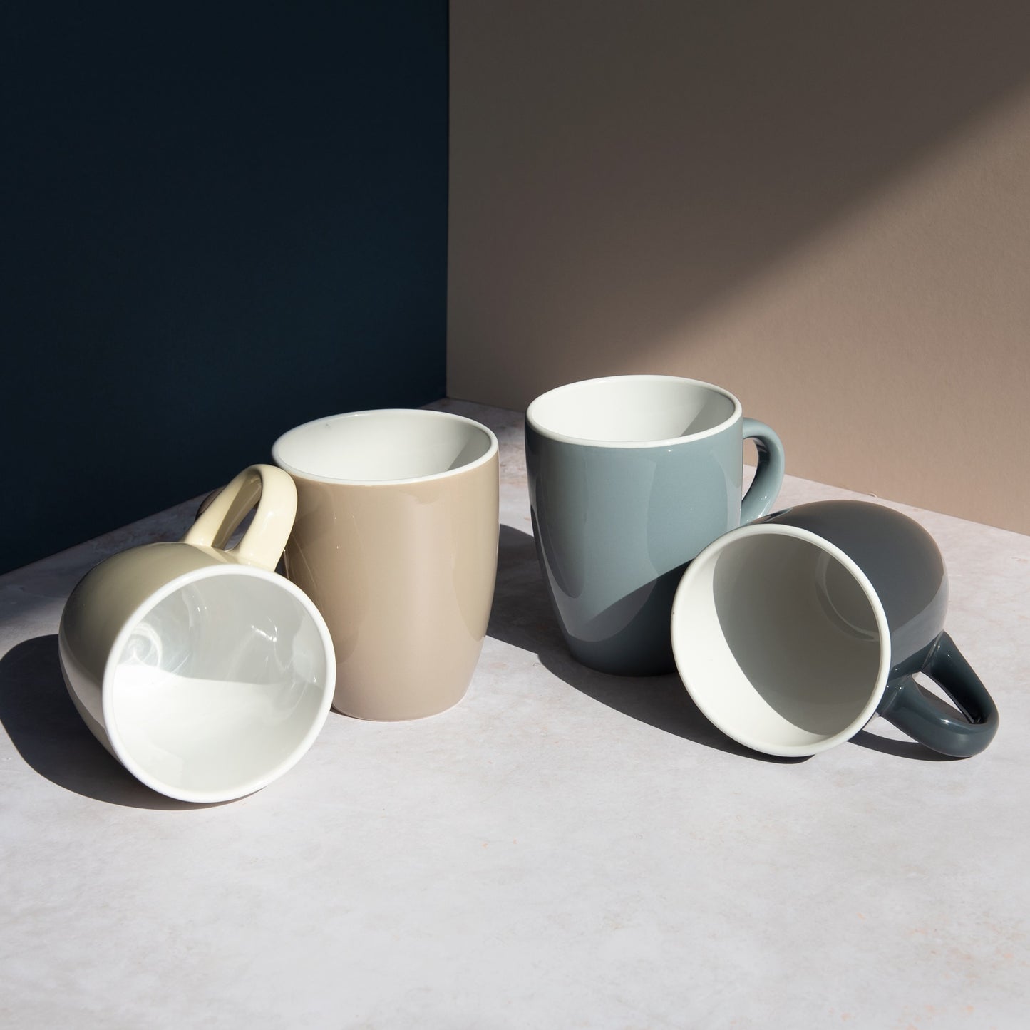 Set of 4 Assorted Stoneware Mugs 340ml Capacity