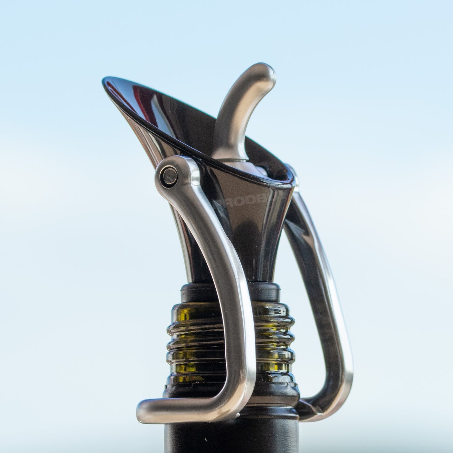Champagne Bottle Stopper & Pourer