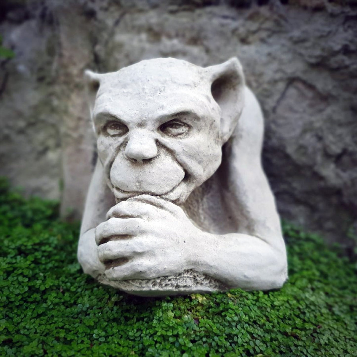Garden Gargoyle Statue Wall Mounted Stone Concrete Smiling Devil Garden Ornament