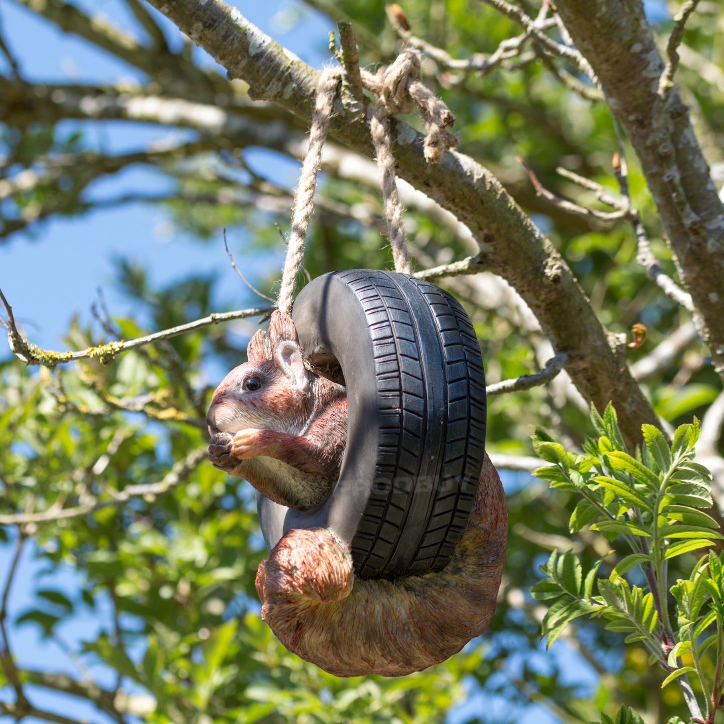 Squirrel In Tyre Resin Hanging Garden Ornament