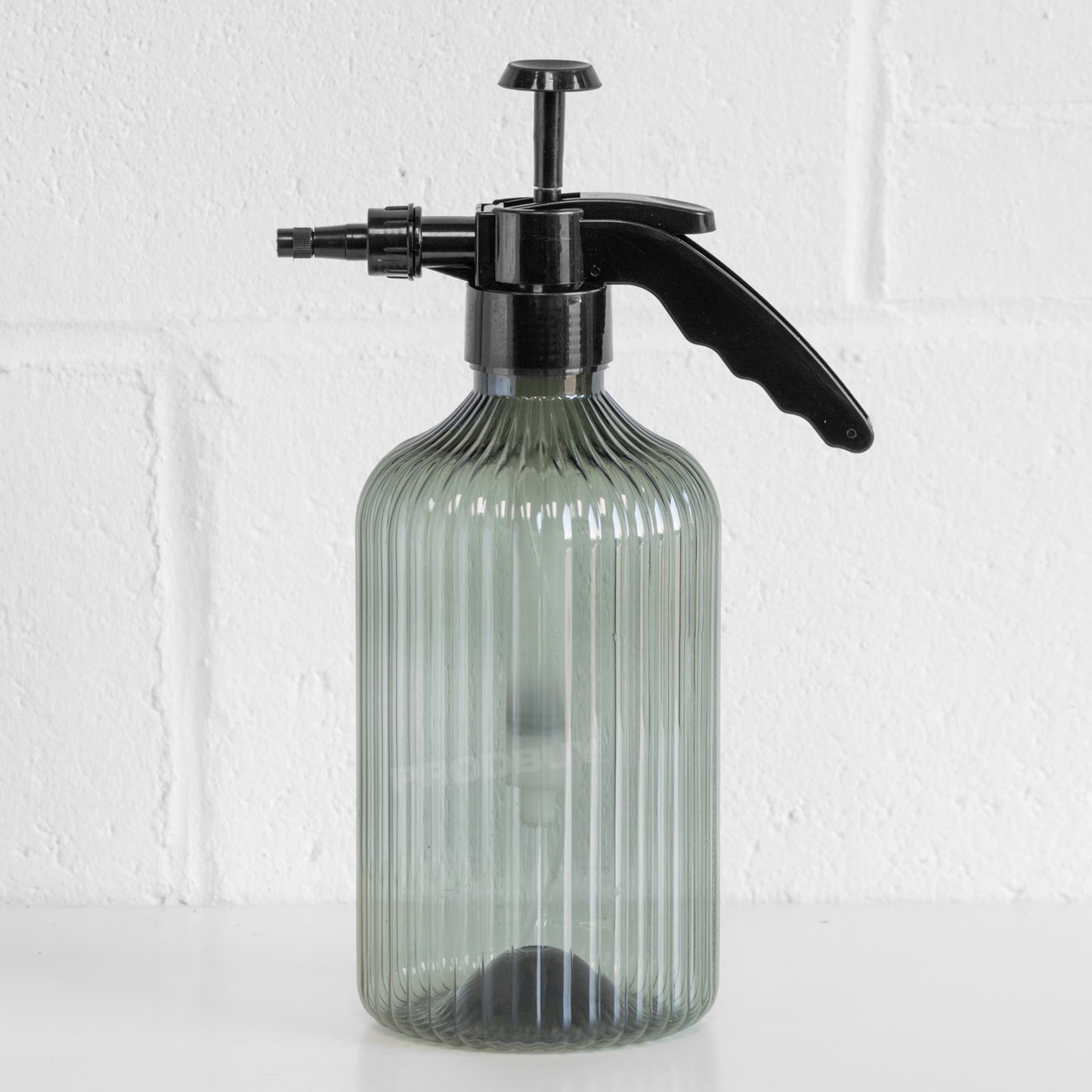 Large 2 Litre Garden Pump Action Water Sprayer