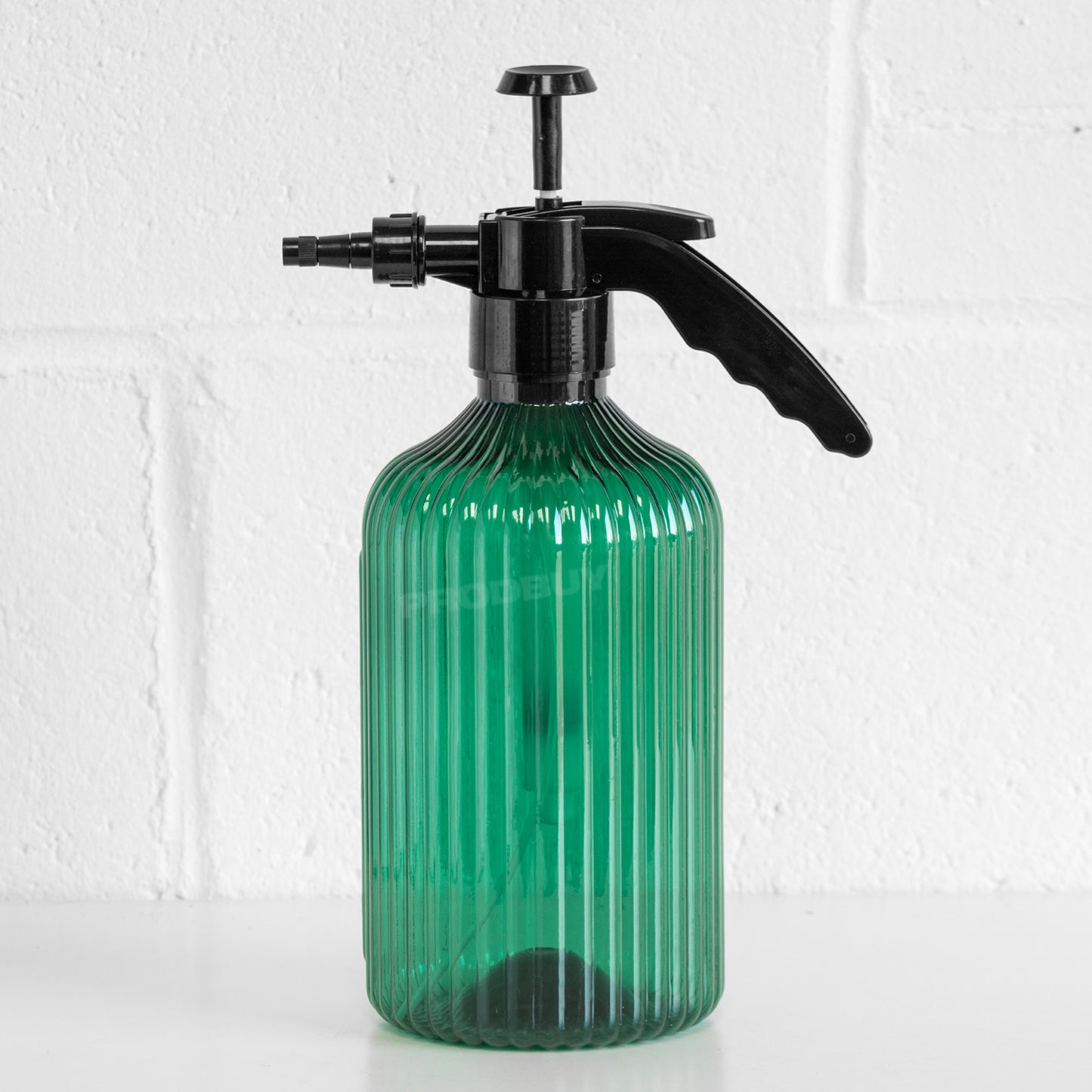 Large 2 Litre Garden Pump Action Water Sprayer
