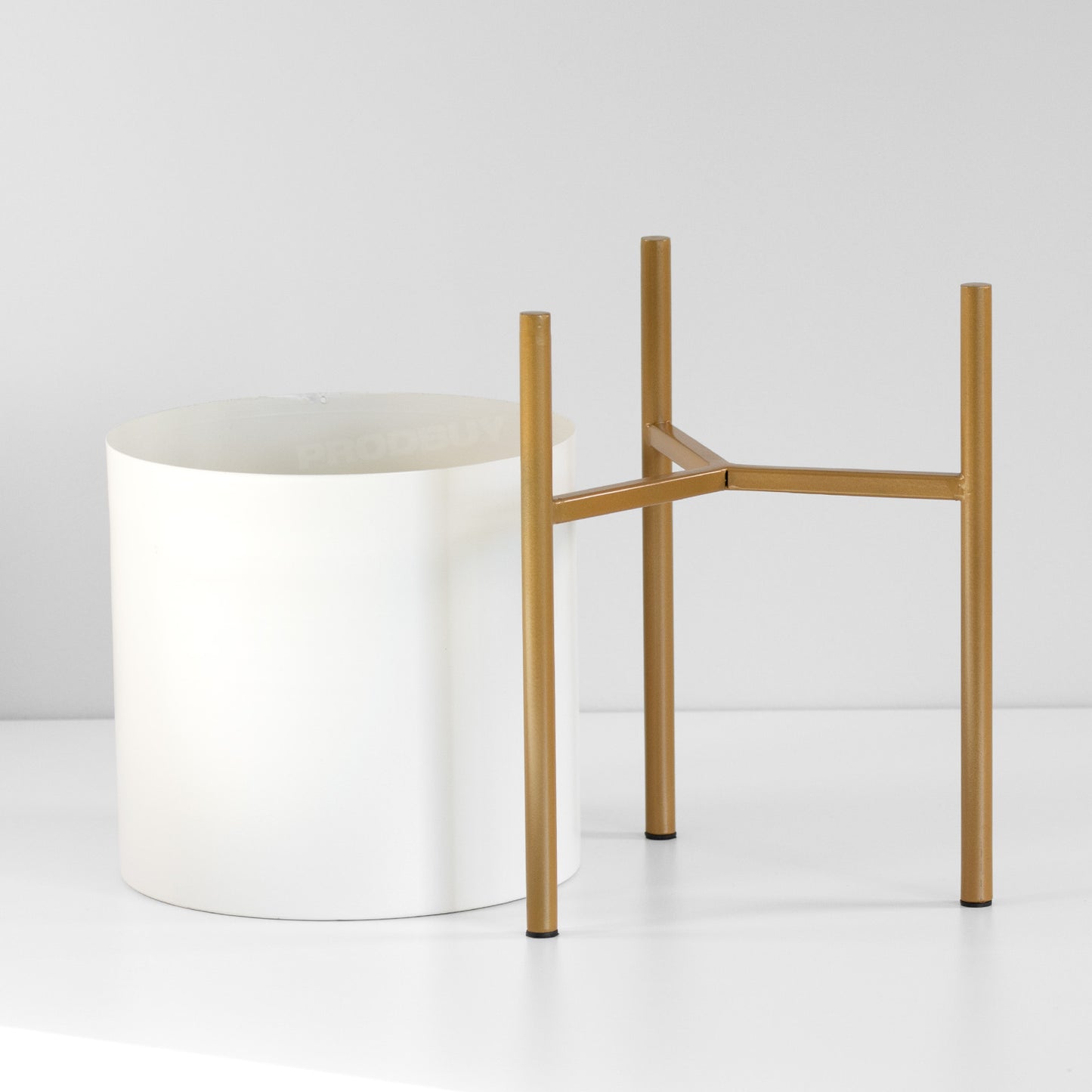 Set of 2 x off White Metal Plant Pot Covers with Metal Stands