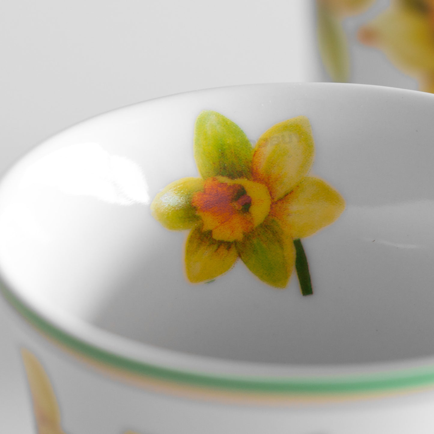 2 x Yellow Daffodil Floral Welsh Wales Mugs Cups Hot Drinks Tea Coffee Chocolate