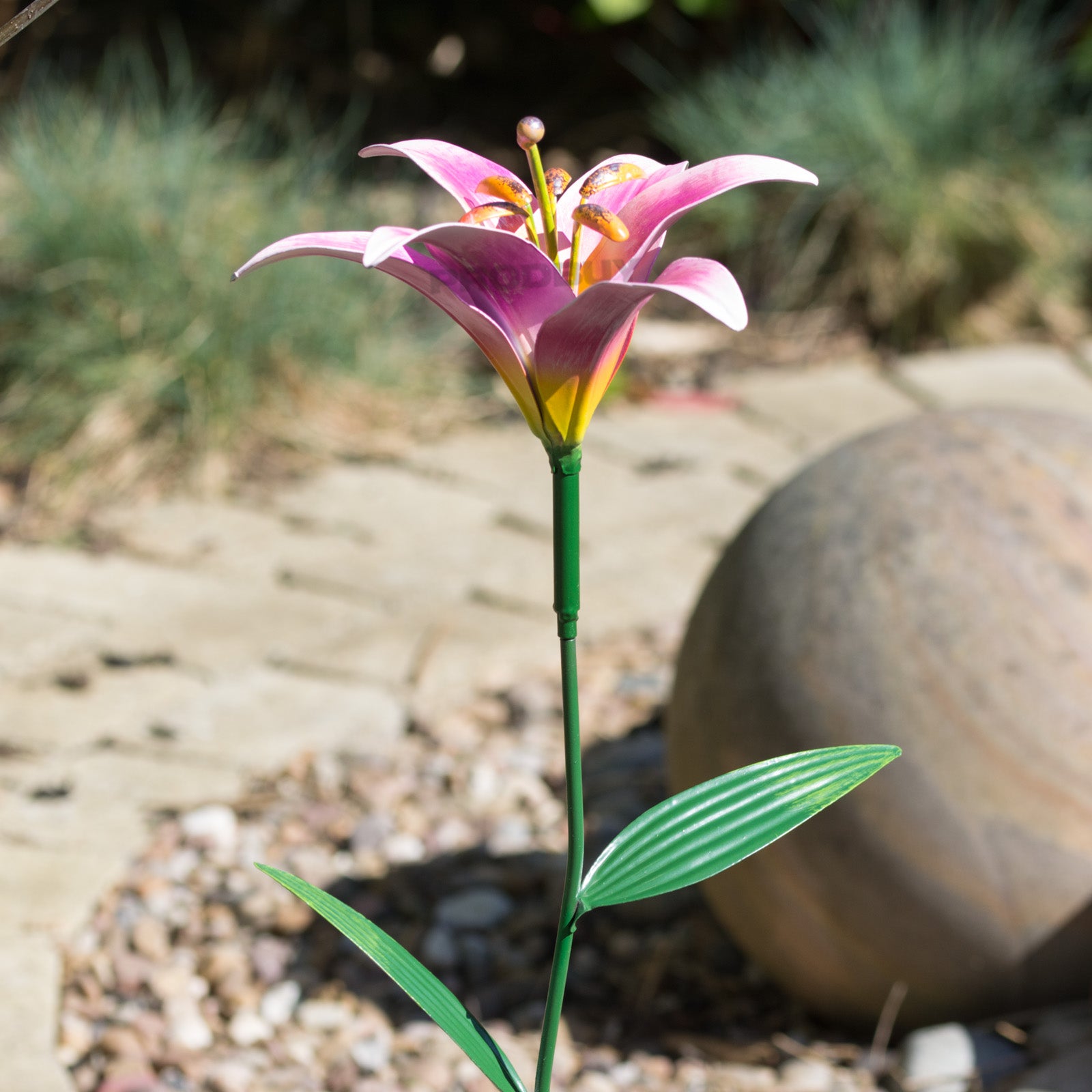 lily flower ornament Pink Tiger Lily Flower Garden Stake Ornament 83cm Tall – Robert David Home