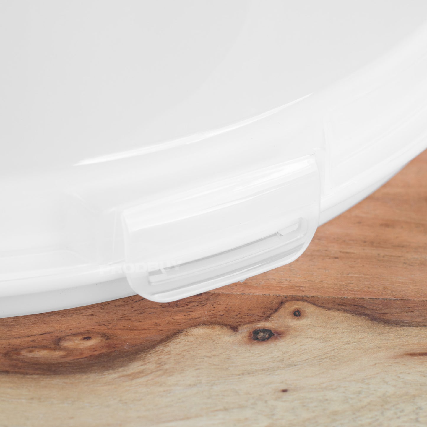 Set of 2 Round 29cm Secure Plastic Cake Carriers