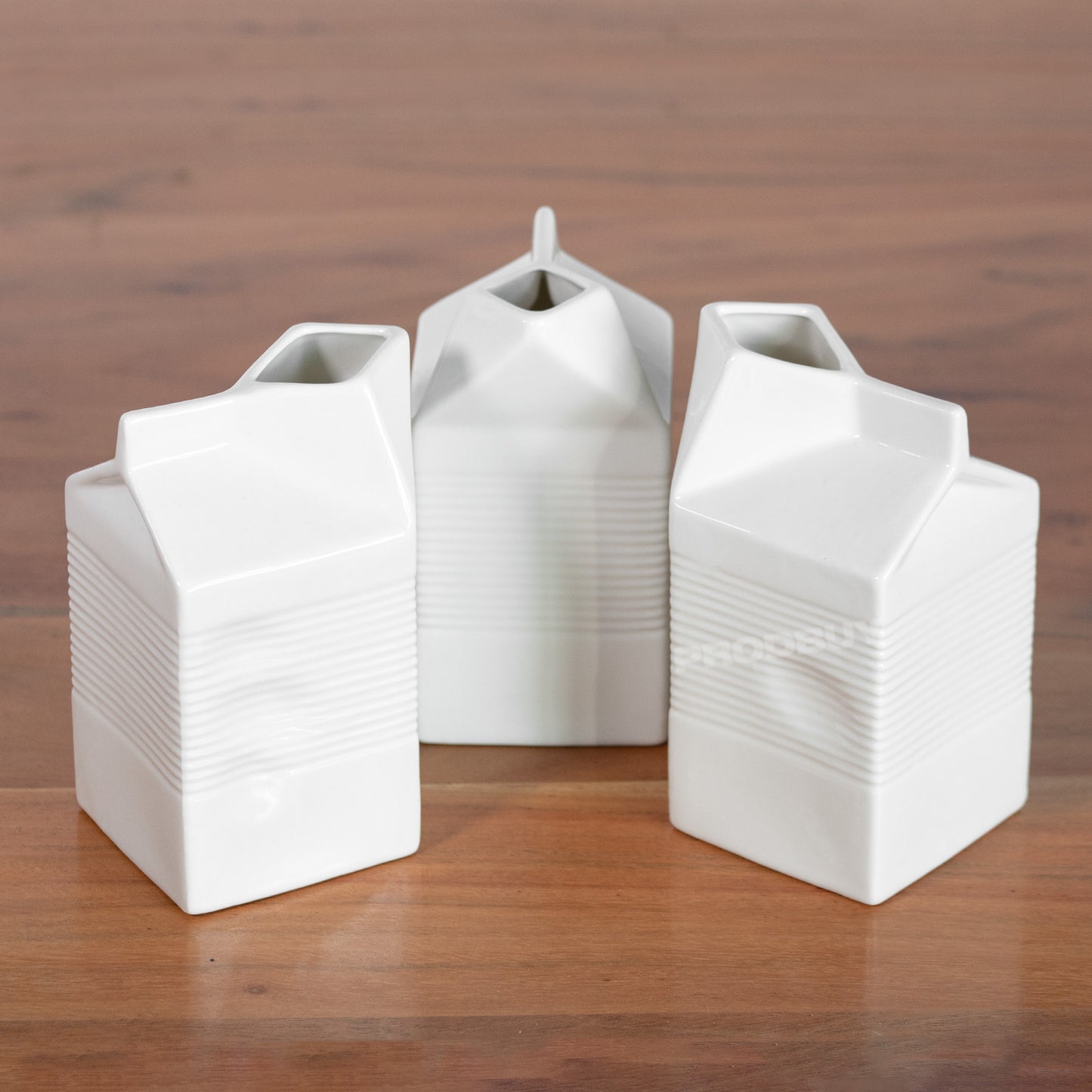 Set of 3 x 500ml Porcelain Milk Carton Serving Jugs