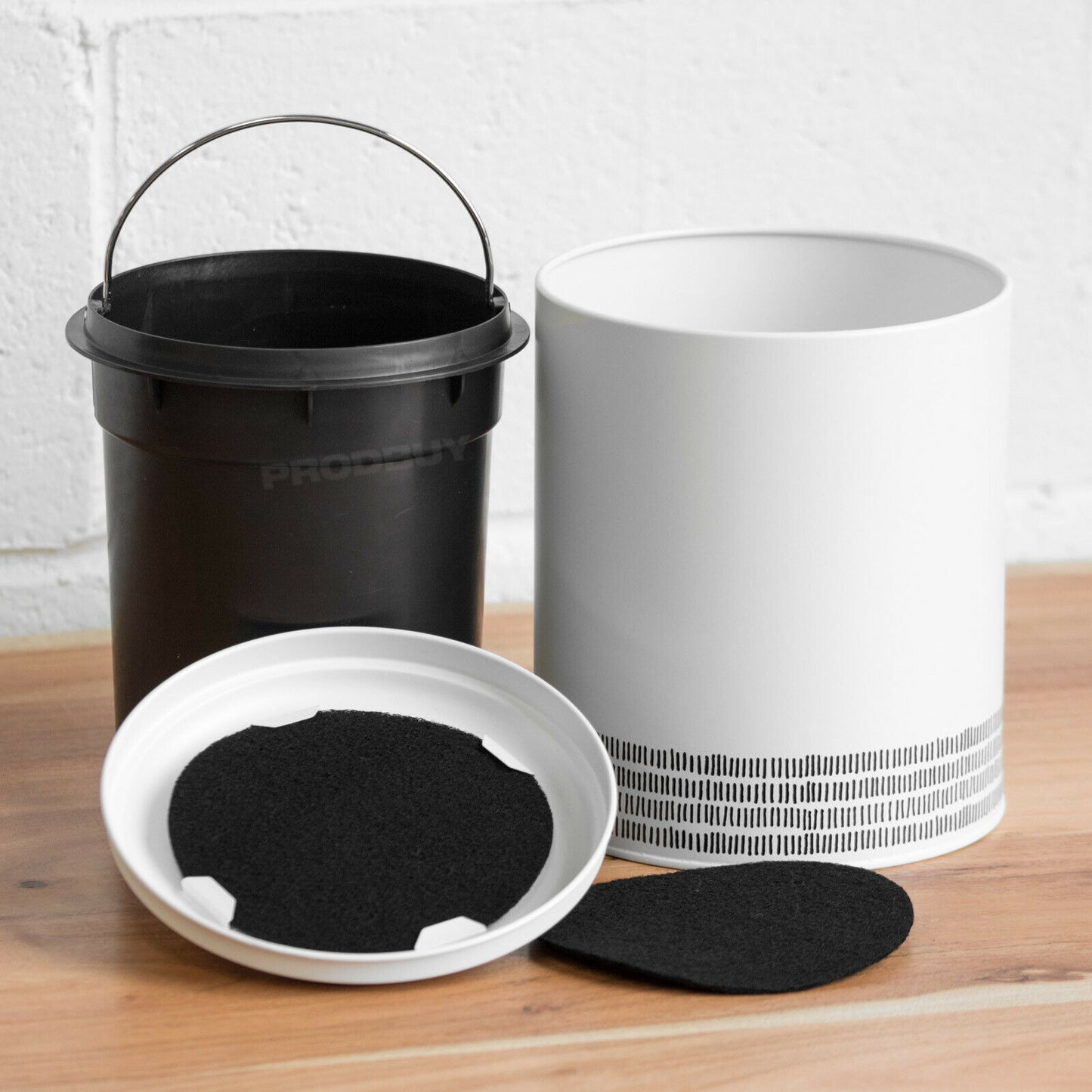 White Kitchen Compost Caddy 2.5 Litre Food Waste Bin