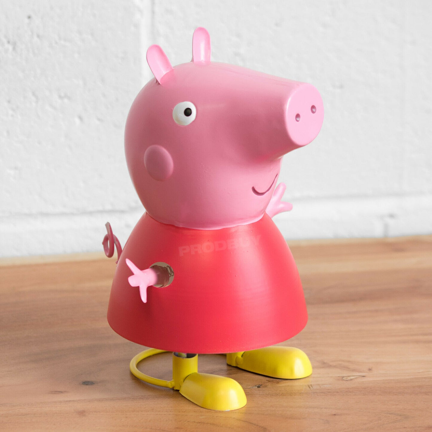 Cute 'Peppa Pig' Ornament Metal Nodding Garden Sculpture
