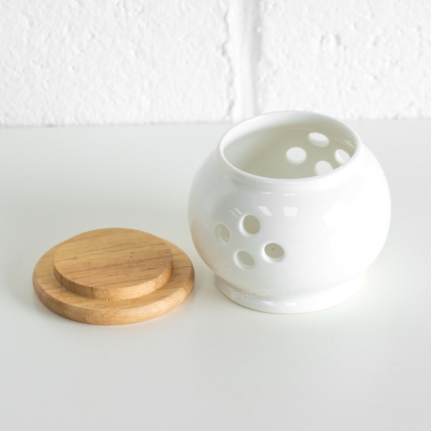 Garlic Pot with Wooden Lid