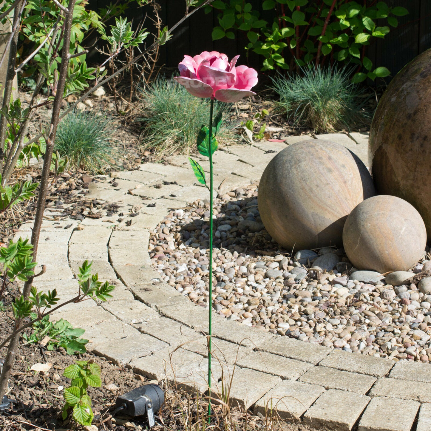 Large 83cm Rose Flower Garden Stake Metal Ornament