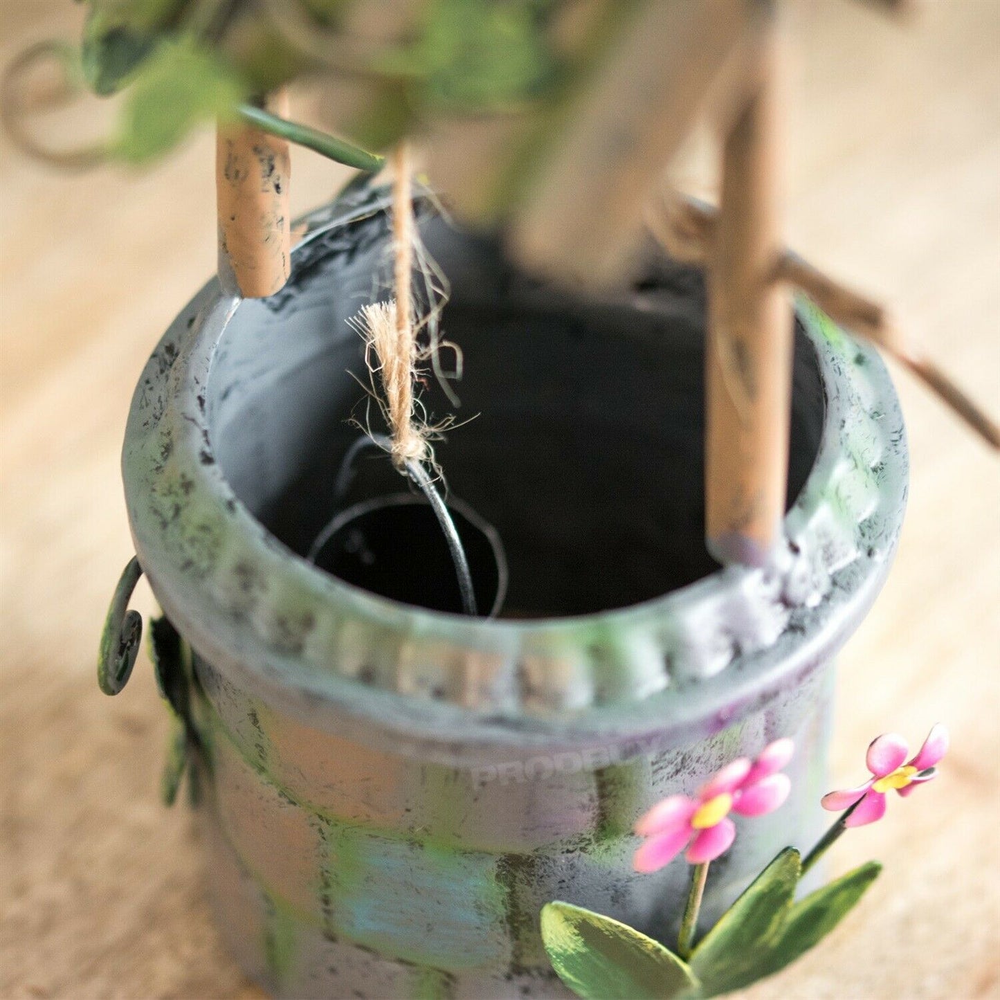 Small Wishing Well Secret Fairy Garden Ornament
