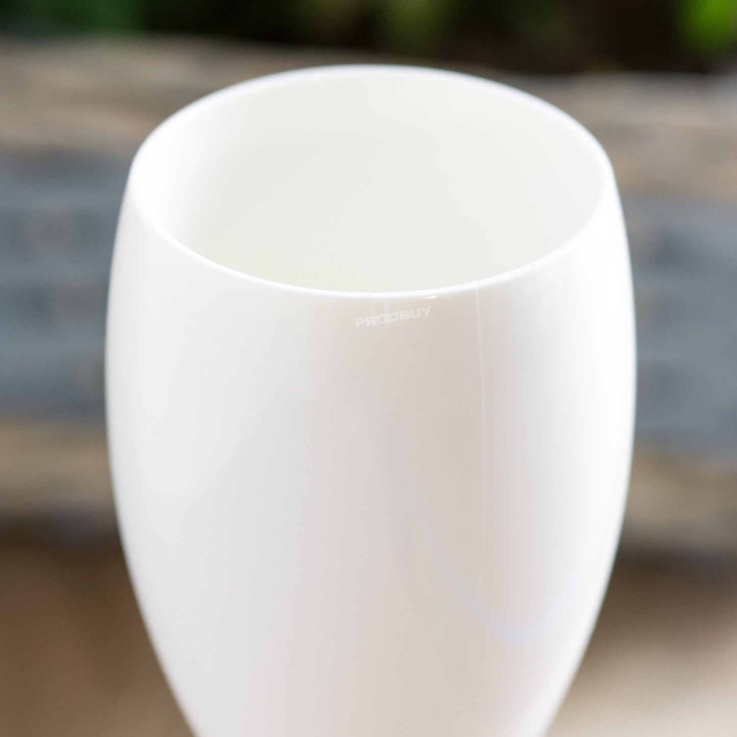 Set of 4 White Plastic Champagne Flutes