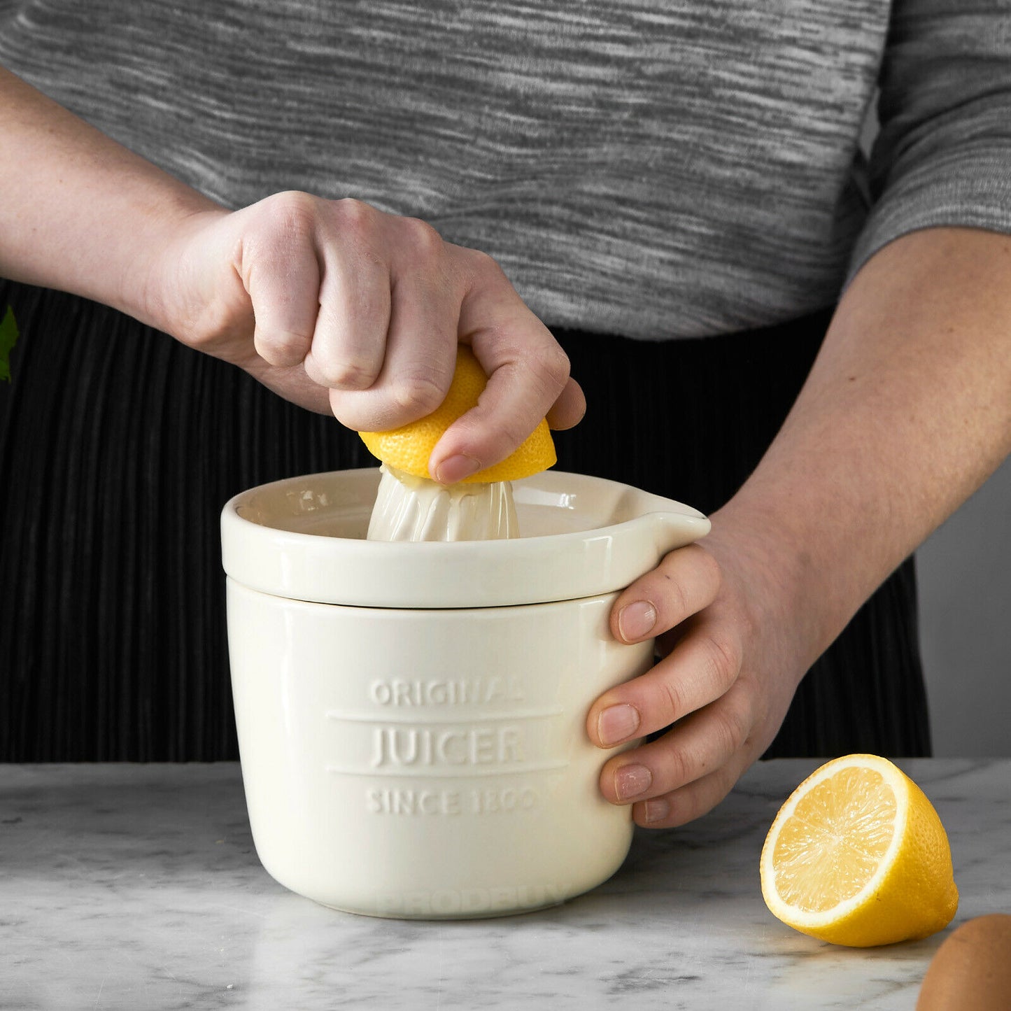 Mason Cash Juice & Store Manual Lemon Lime Juicer
