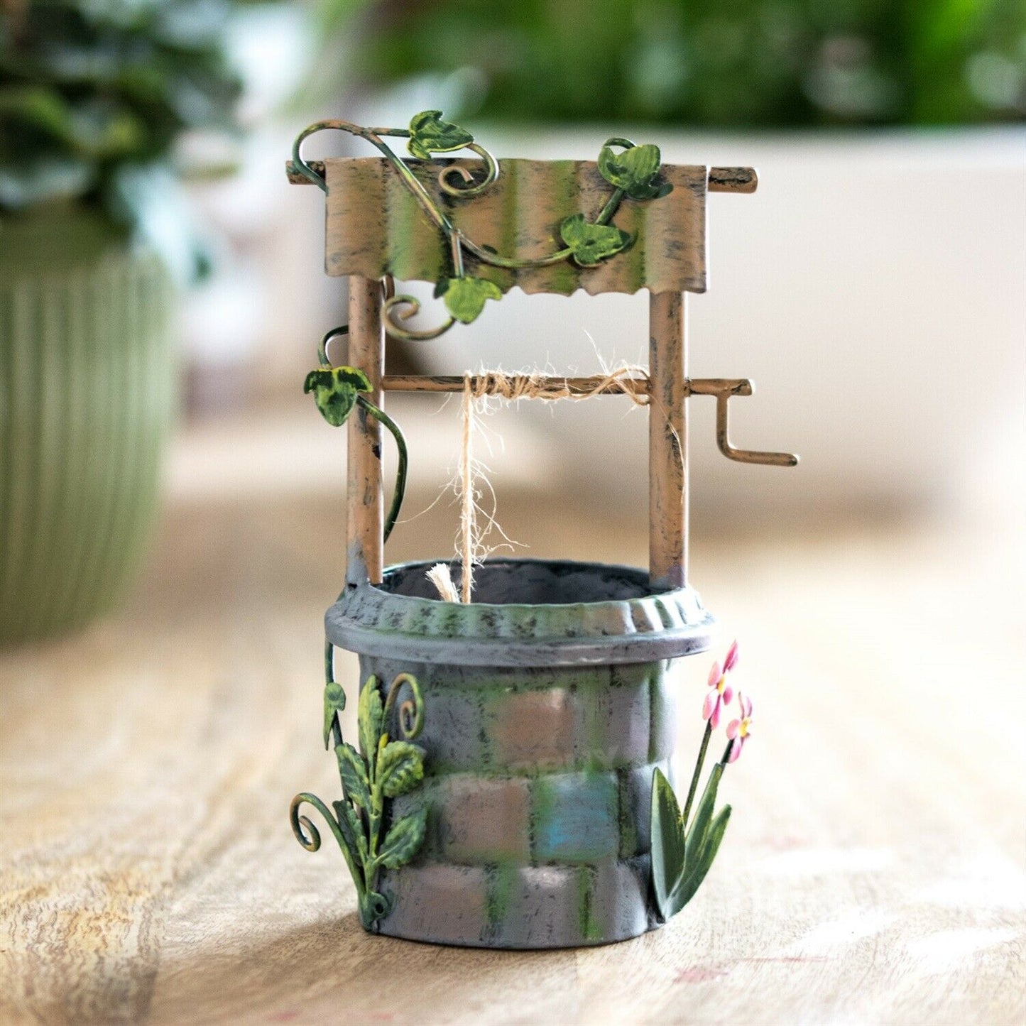 Small Wishing Well Secret Fairy Garden Ornament