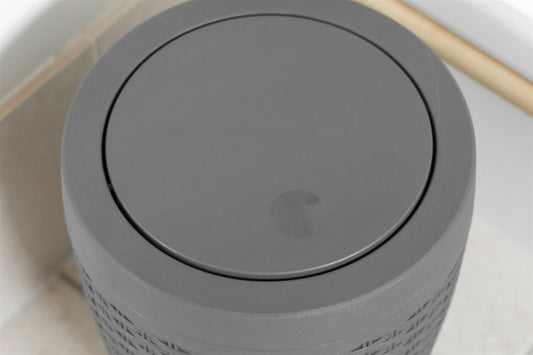Grey Plastic 5 Litre Faux Rattan Bathroom Bin Swing Lid