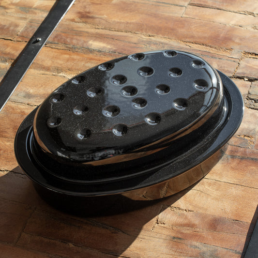 Black Oval Enamel Roaster Dish with Lid 33cm