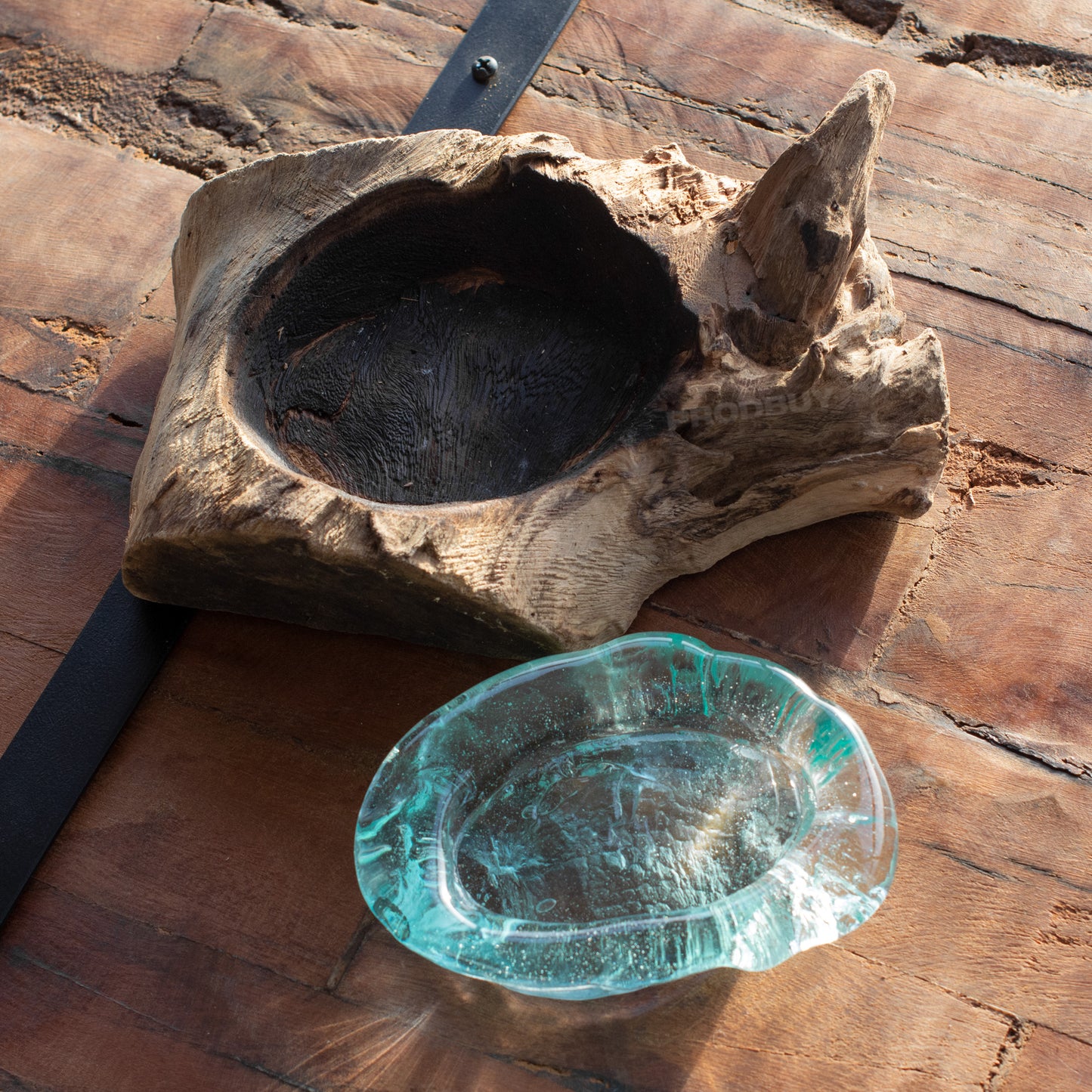 Molten Glass Oval Soap Dish on Teak Root Wood Base