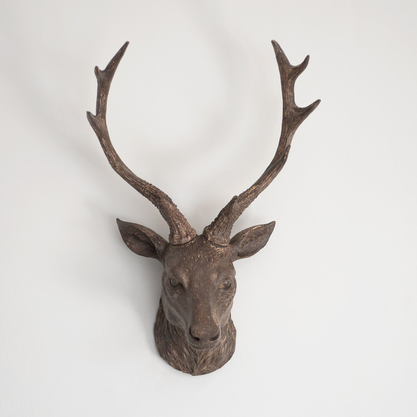 Stag Head Wall Mounted Reindeer Ornament With Large Antlers