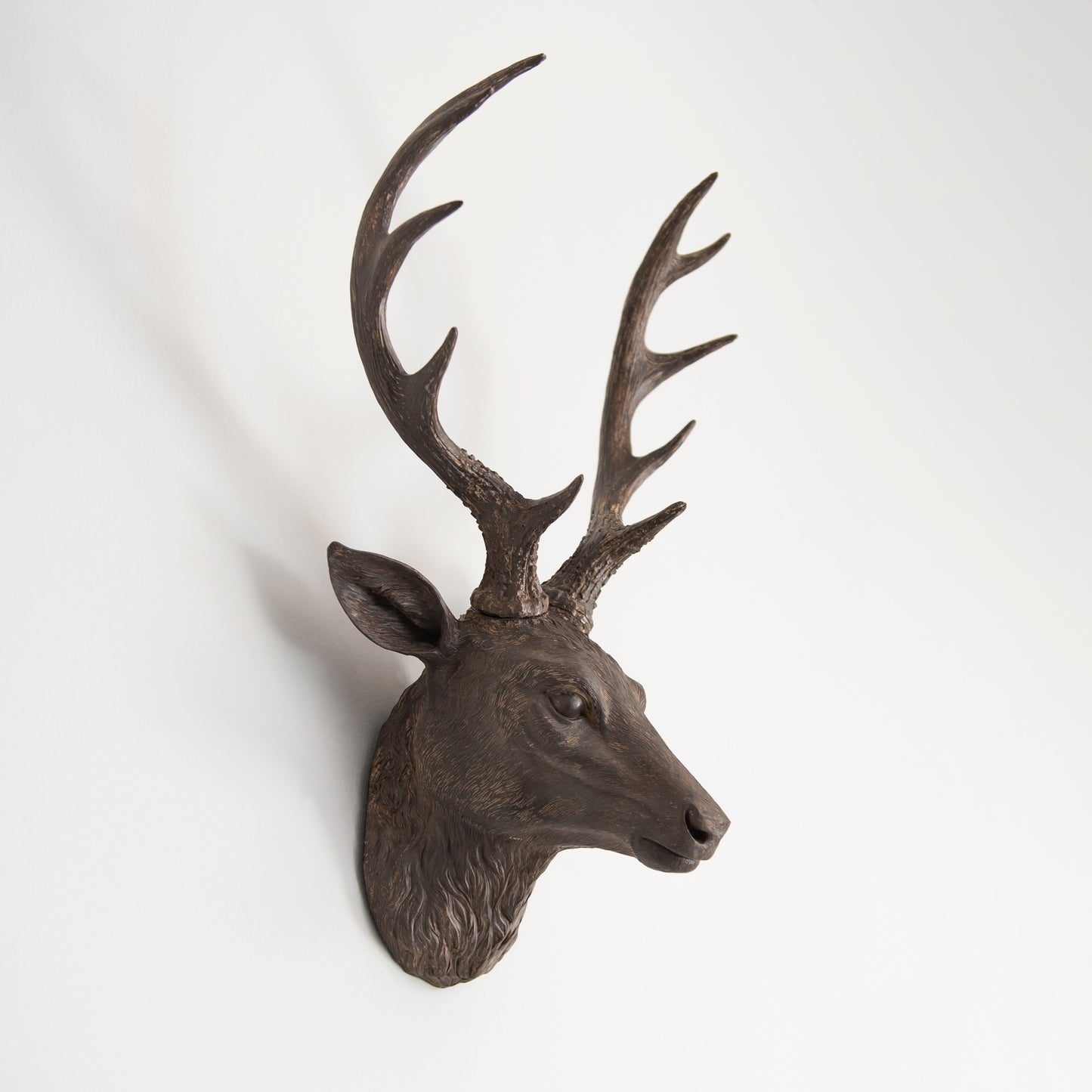Stag Head Wall Mounted Reindeer Ornament With Large Antlers