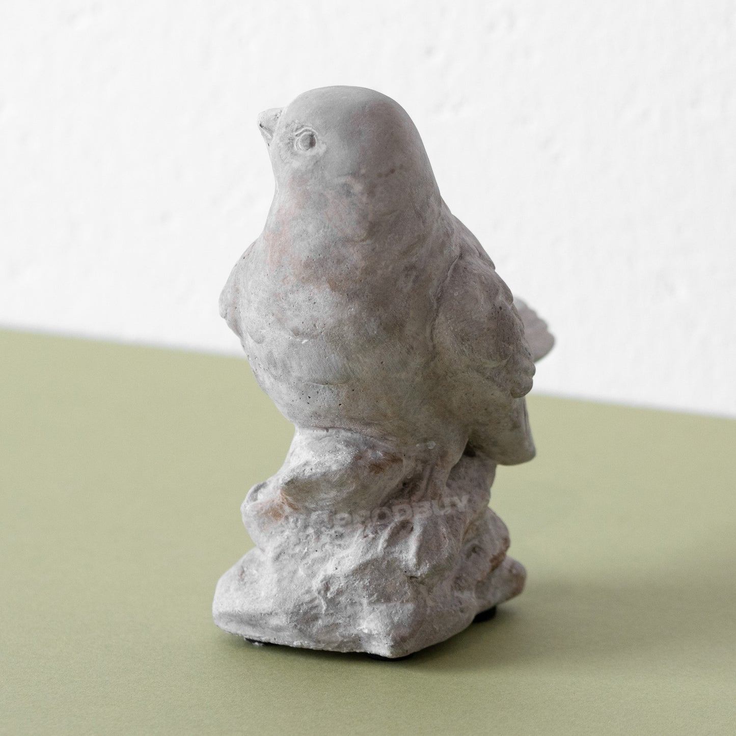 Stone Effect Robin Bird 14cm Decorative Sculpture