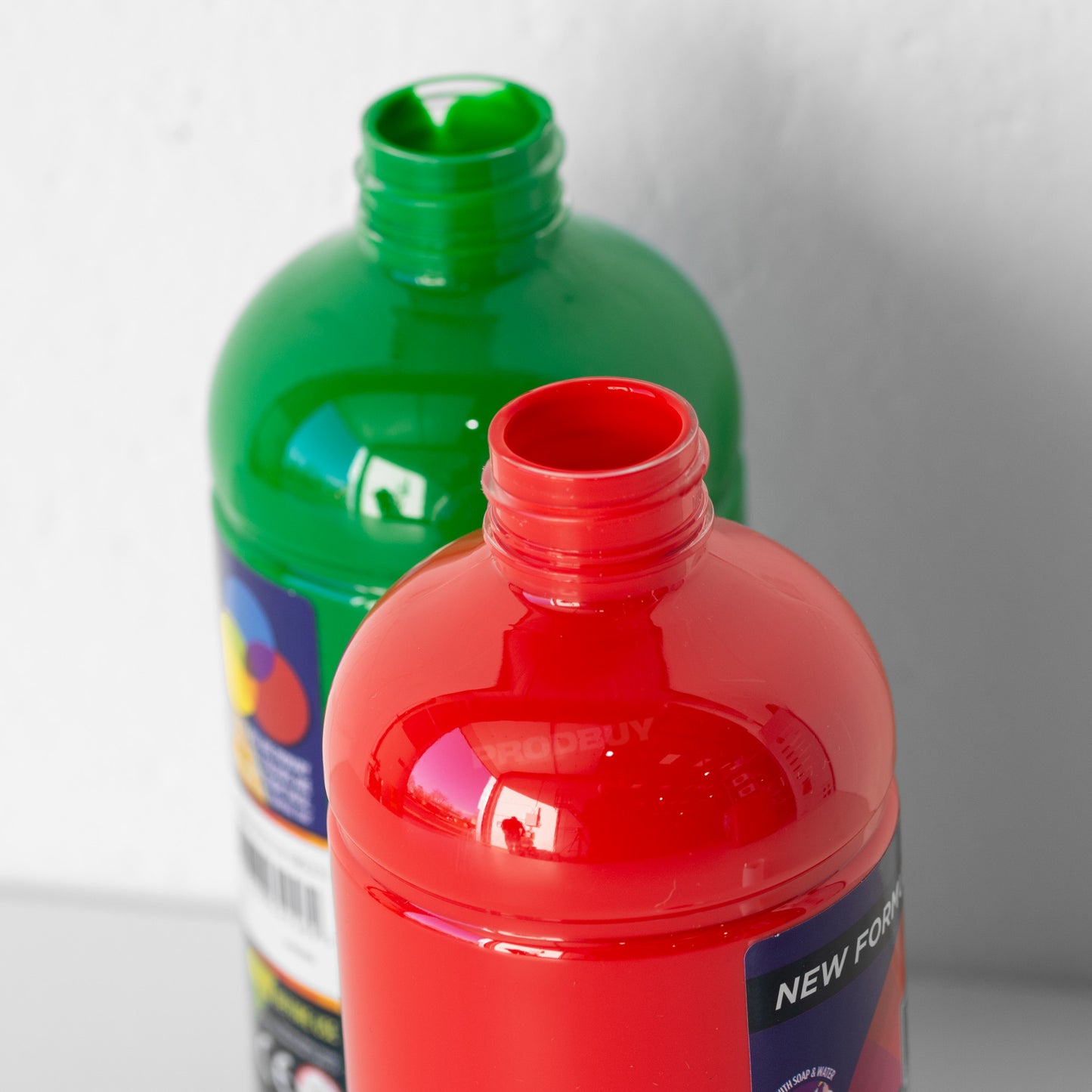 Set of 2 Green & Red 500ml Acrylic Paint Bottles