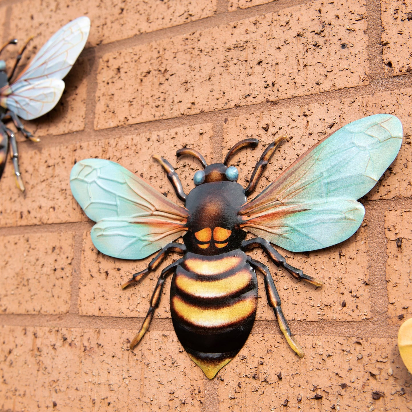 Pack of 3 Metal Bee 25cm Wall Decorations