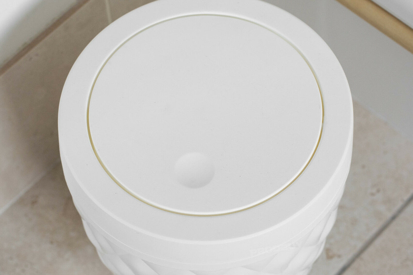 White Plastic 5 Litre Diamond Bathroom Bin Swing Lid