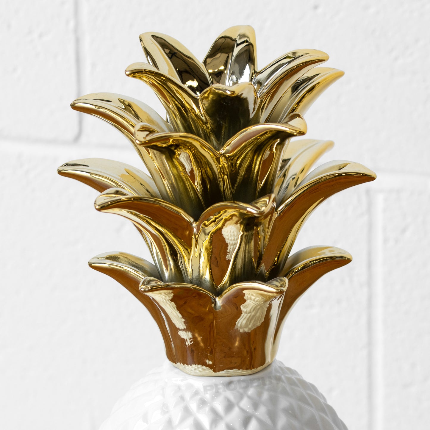 Large White & Gold Ceramic 43.5cm Pineapple Ornament