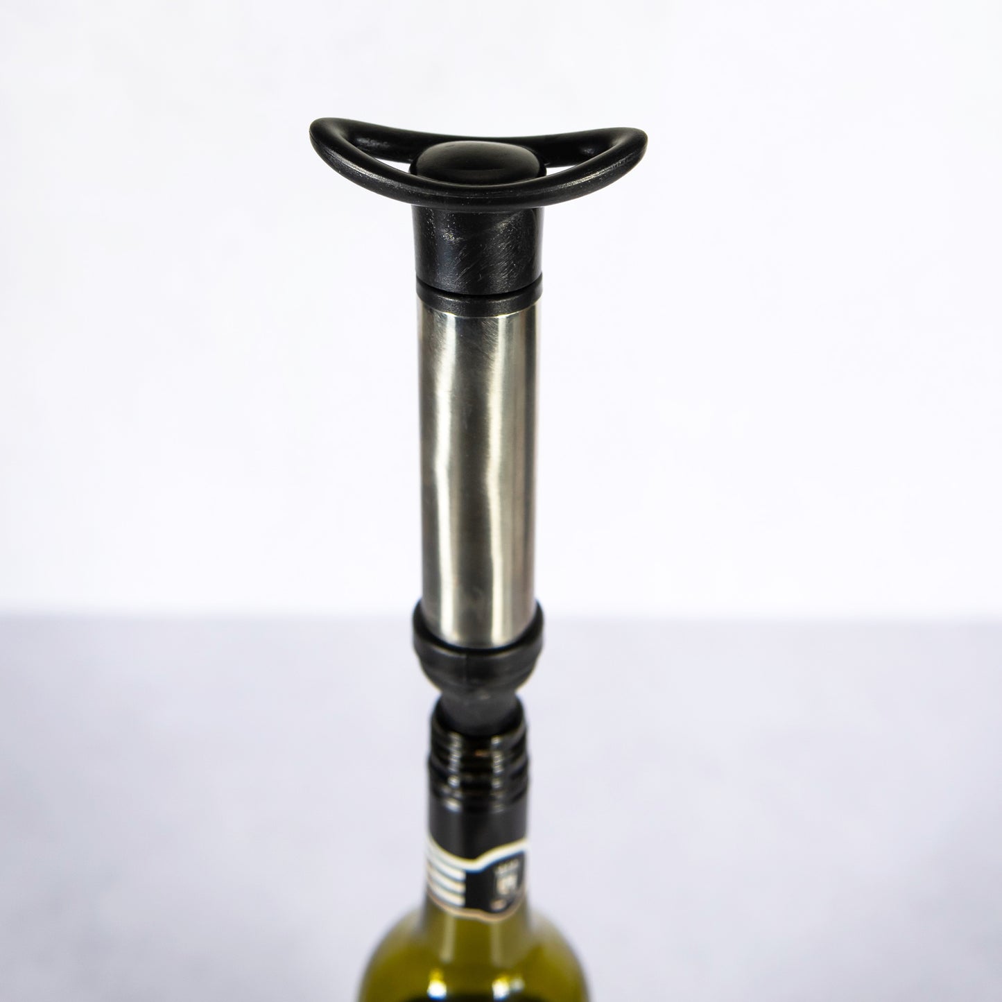 Vacuum Wine Saver Pump with 2 Reusable Cork Stoppers