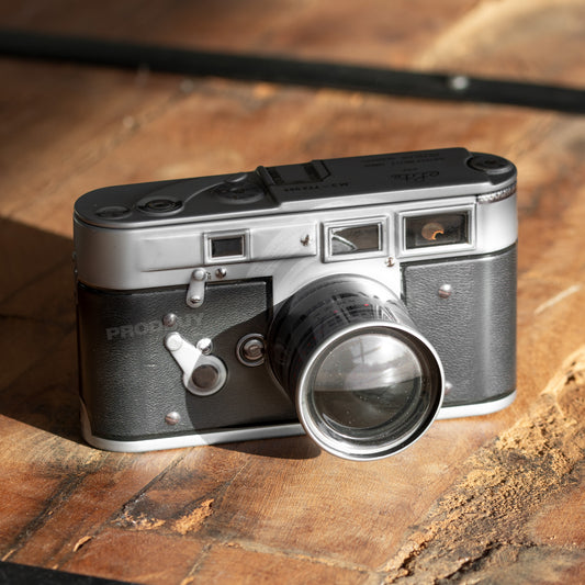 Small Retro Camera Storage Tin